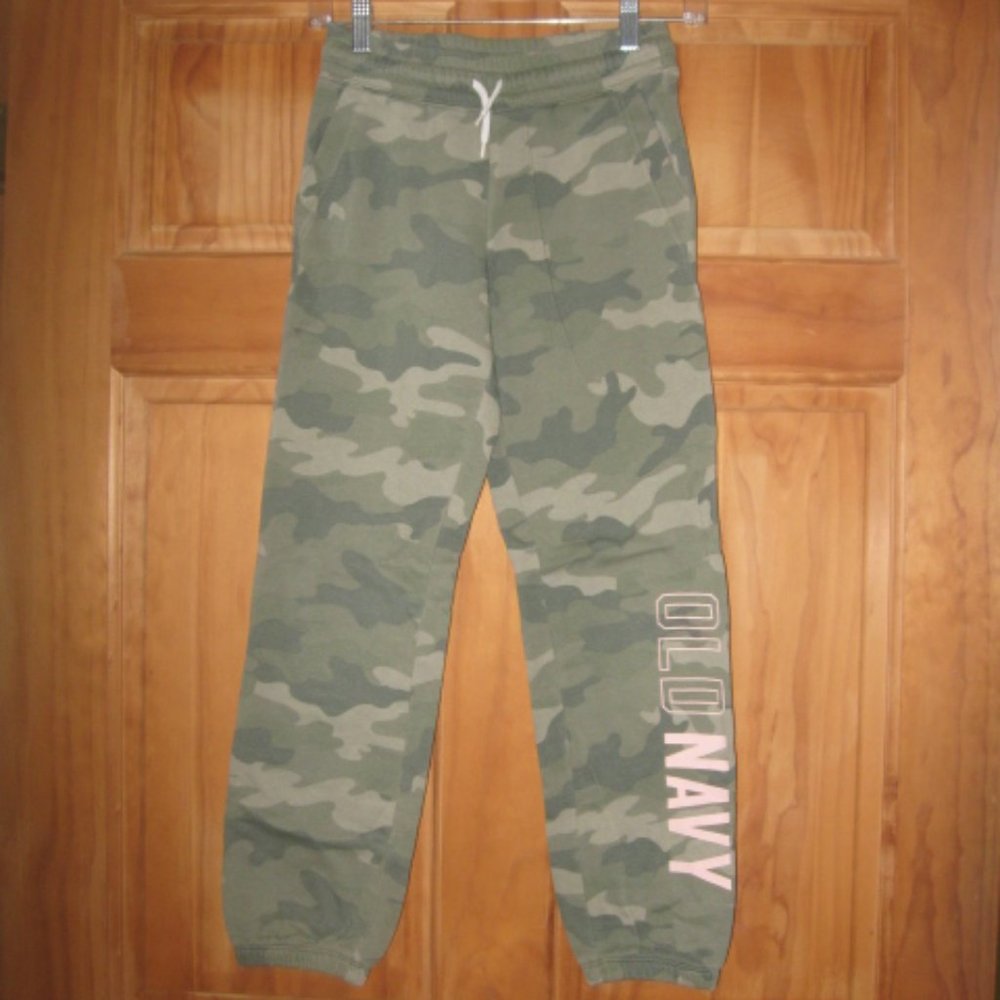 5/$30 Girls Old Navy Olive Camo Sweatpants